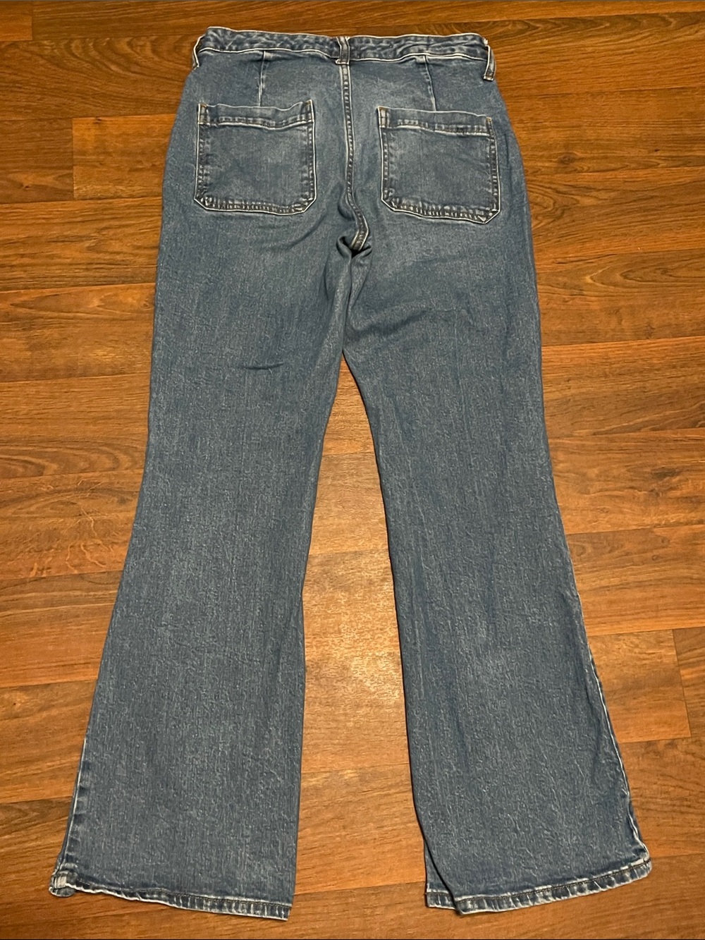 Universal Threads High Rise Flare Jeans Size 8 Reg - Picture 4 of 4